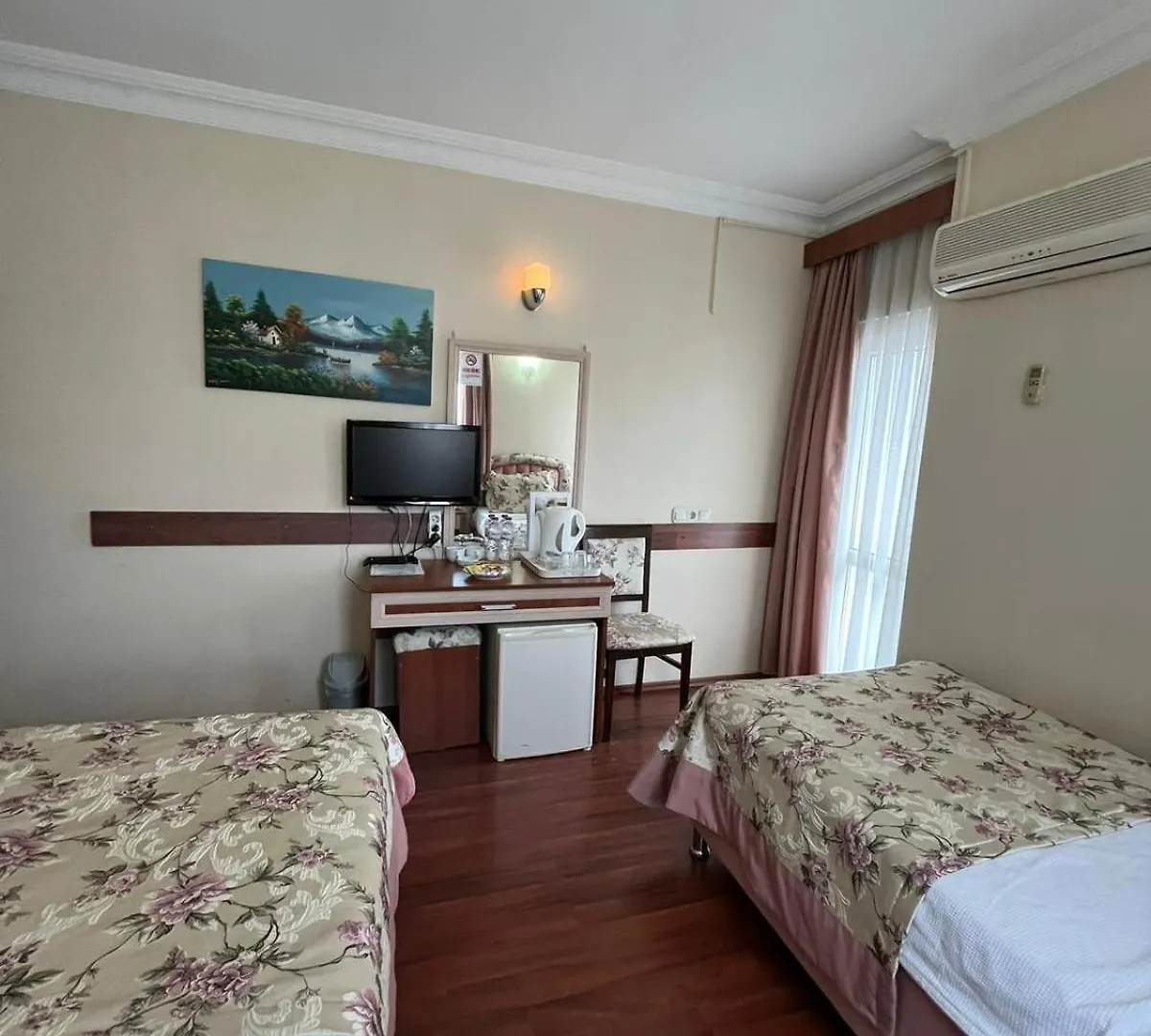 Bayindir Palme Hotel Antalya 2*,